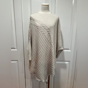 Simply Vera asymmetrical cable knit tunic